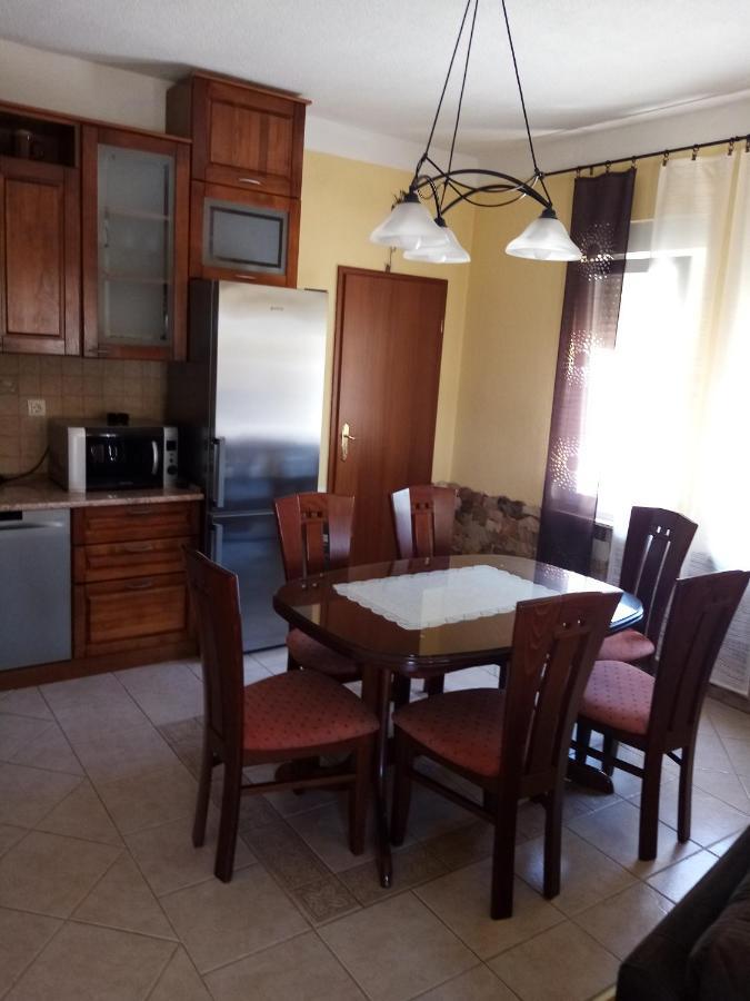 Apartment Andric Kastela Exterior photo
